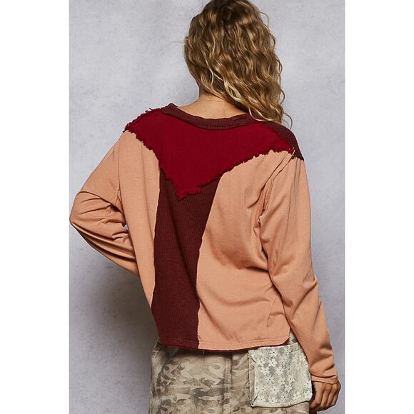 POL Color Block Contrast Notch Neck Long Sleeves Relaxed Fit Top | Burnt Coral - Picture 4 of 6